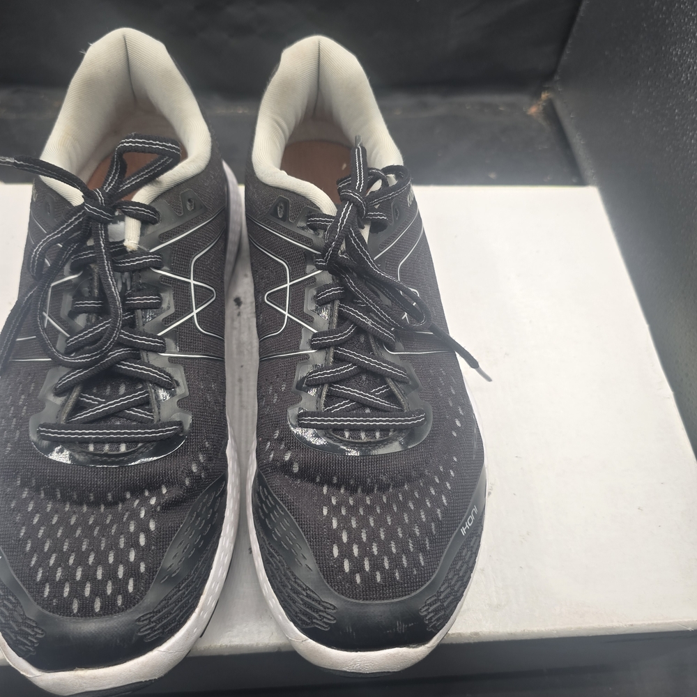 Women's Black‎ Athletic Shoes